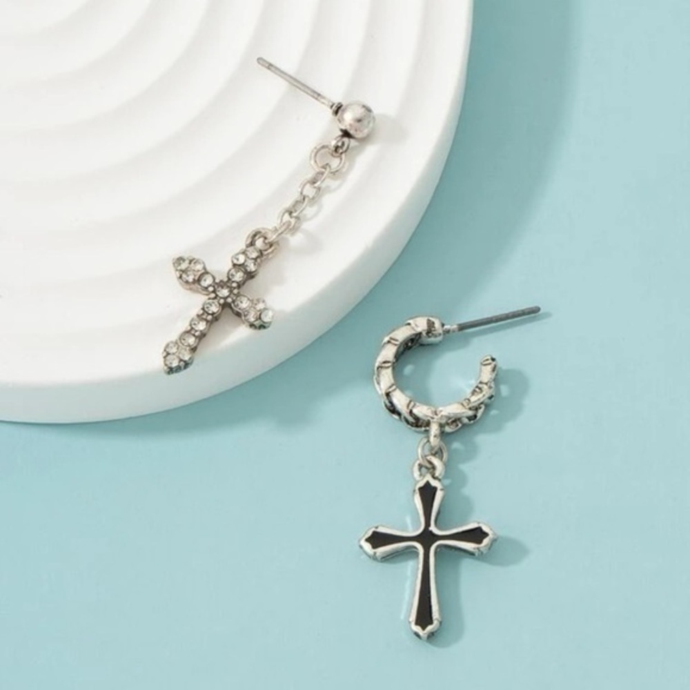 Mismatched Cross Earrings BRAND NEW